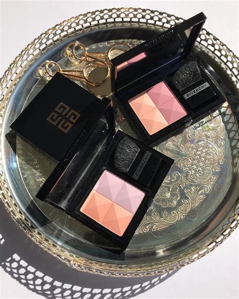 Givenchy Prisme Blush Review & Swatches 